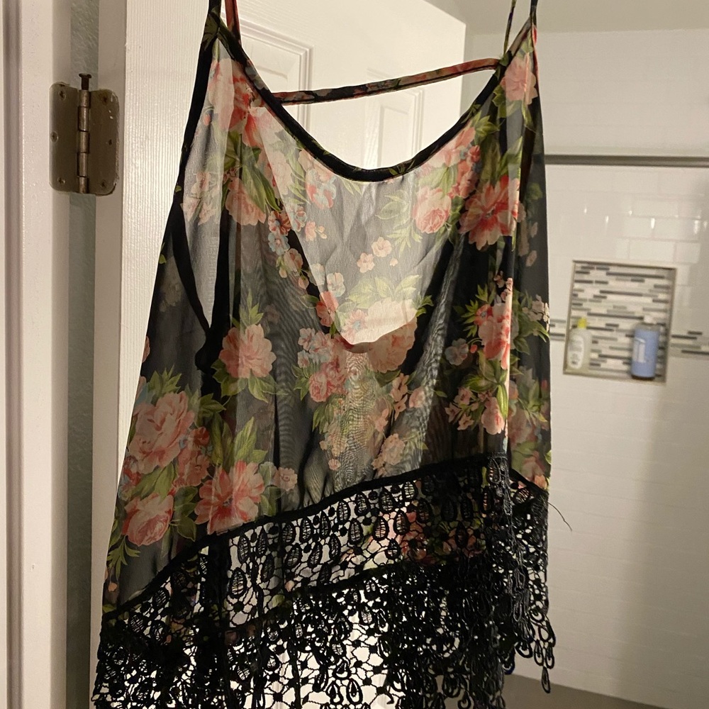 Love this shirt! Crop Camisole - very cute! - Picture 4 of 7